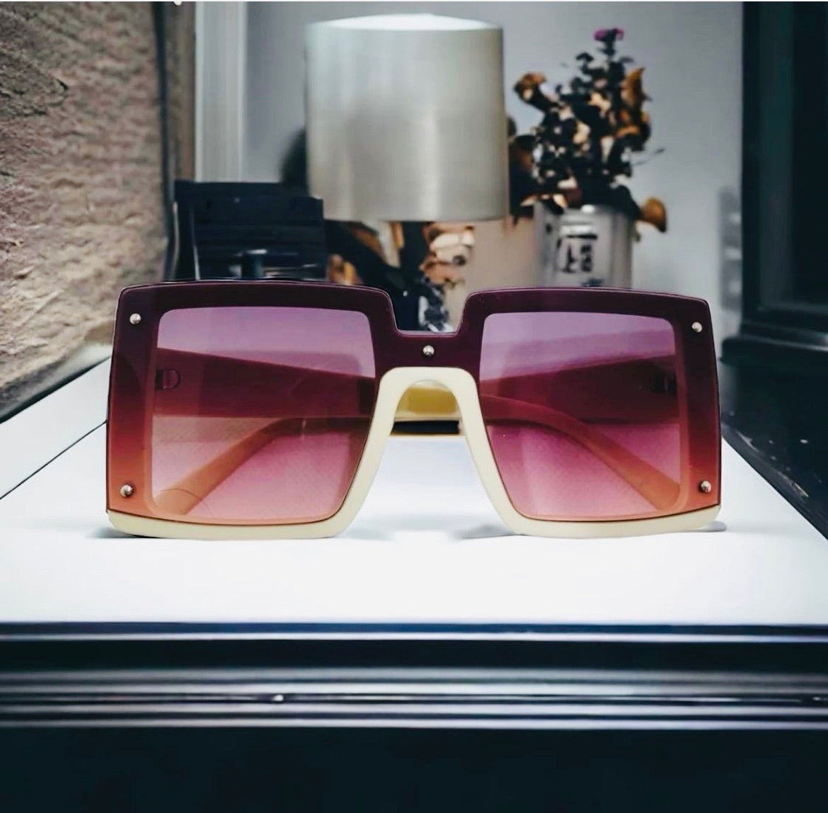 Joan Frames